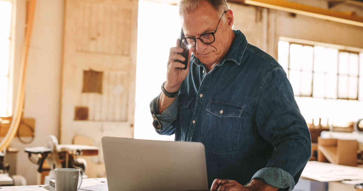 Prós e contras de lançar uma estratégia de vendas para pequenas e médias empresas Prós e contras de lançar uma estratégia de vendas para pequenas e médias empresas